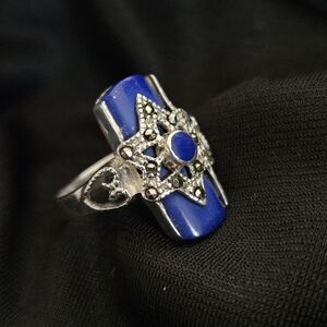Elegant Blue and Silver Women's Ring